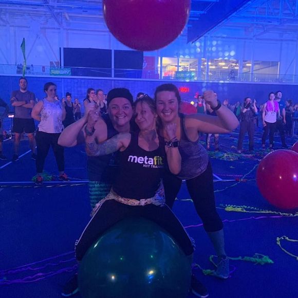 Meet your Posher, Véro - Picture 1 of 1